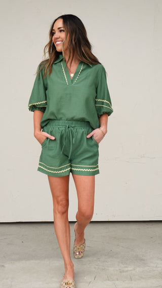 Green Contrast Trim Linen Shorts