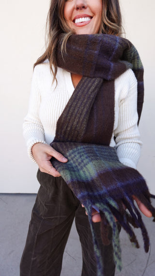 Plaid Cozy Knit Scarf