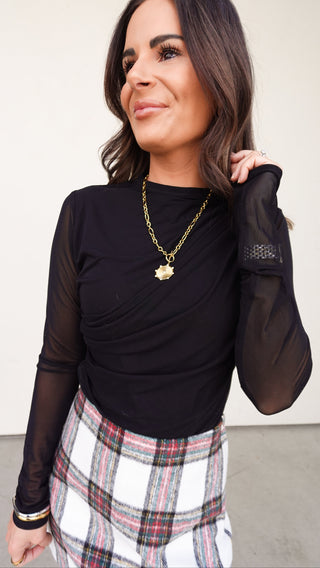 Gold Sunburst Pendant Chain Necklace