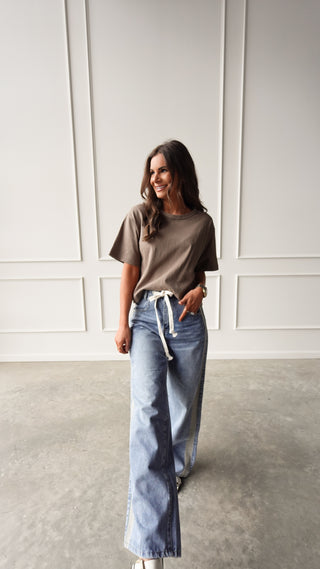 Olive short sleeve linen tee lightweight everyday top