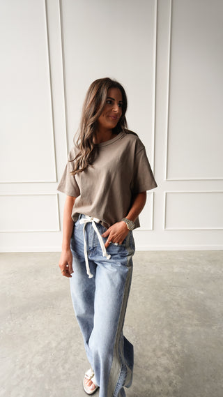 Olive short sleeve linen tee lightweight everyday top