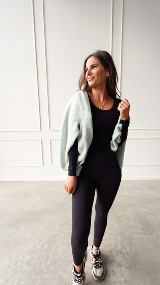 Black long sleeve seamless top fitted layering basic