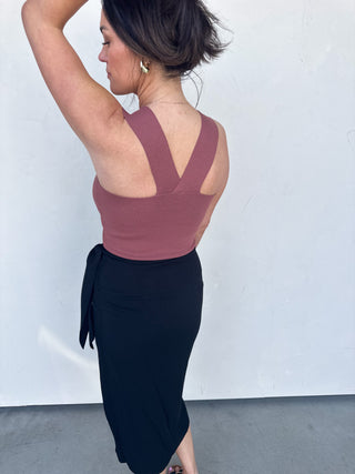 Mauve Square-Neck Fitted Tank