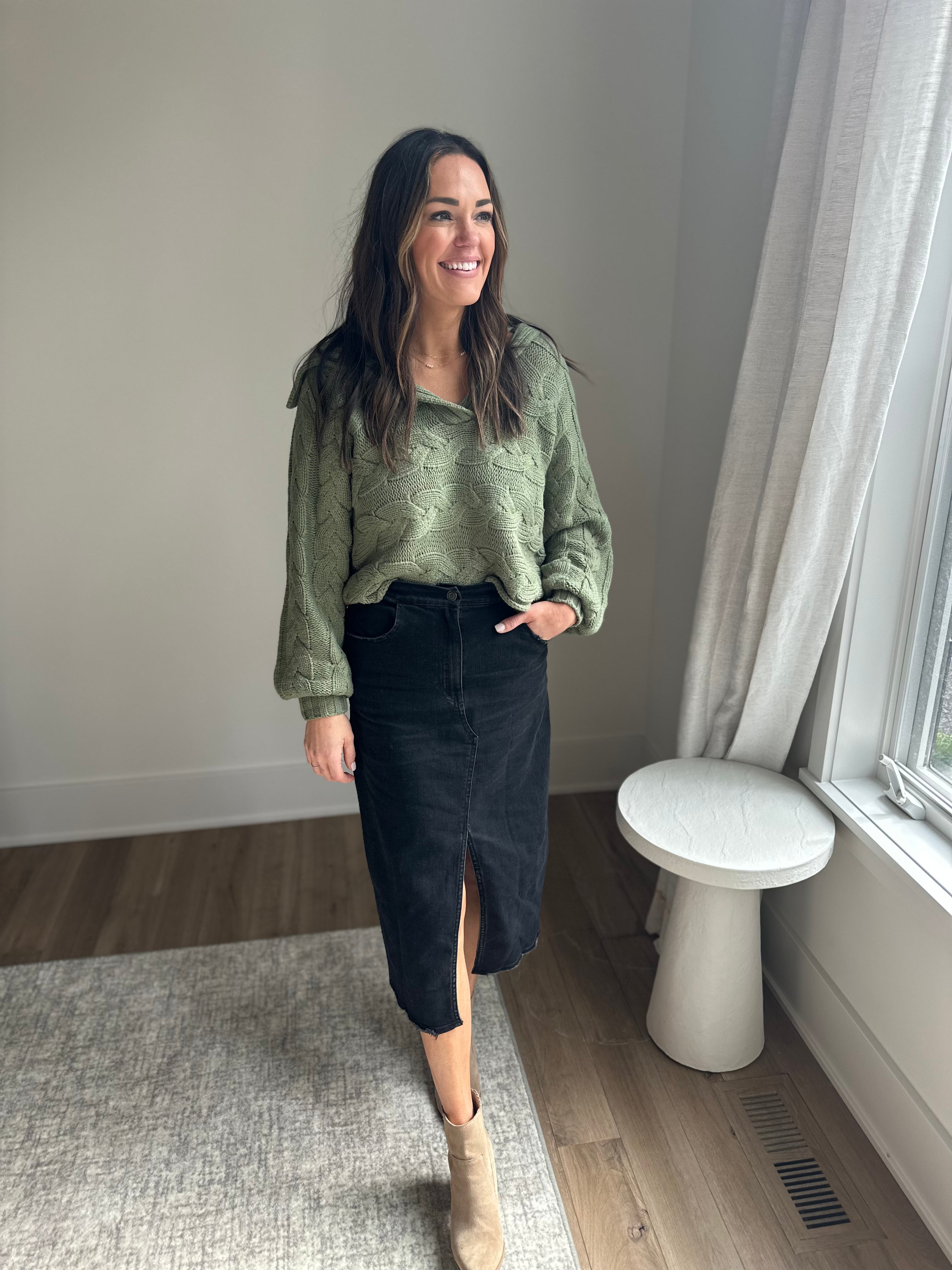 Green Cable-Knit Sweater with Collar