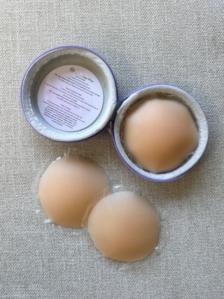 Set of 2 Sticky Nipple Covers with Case